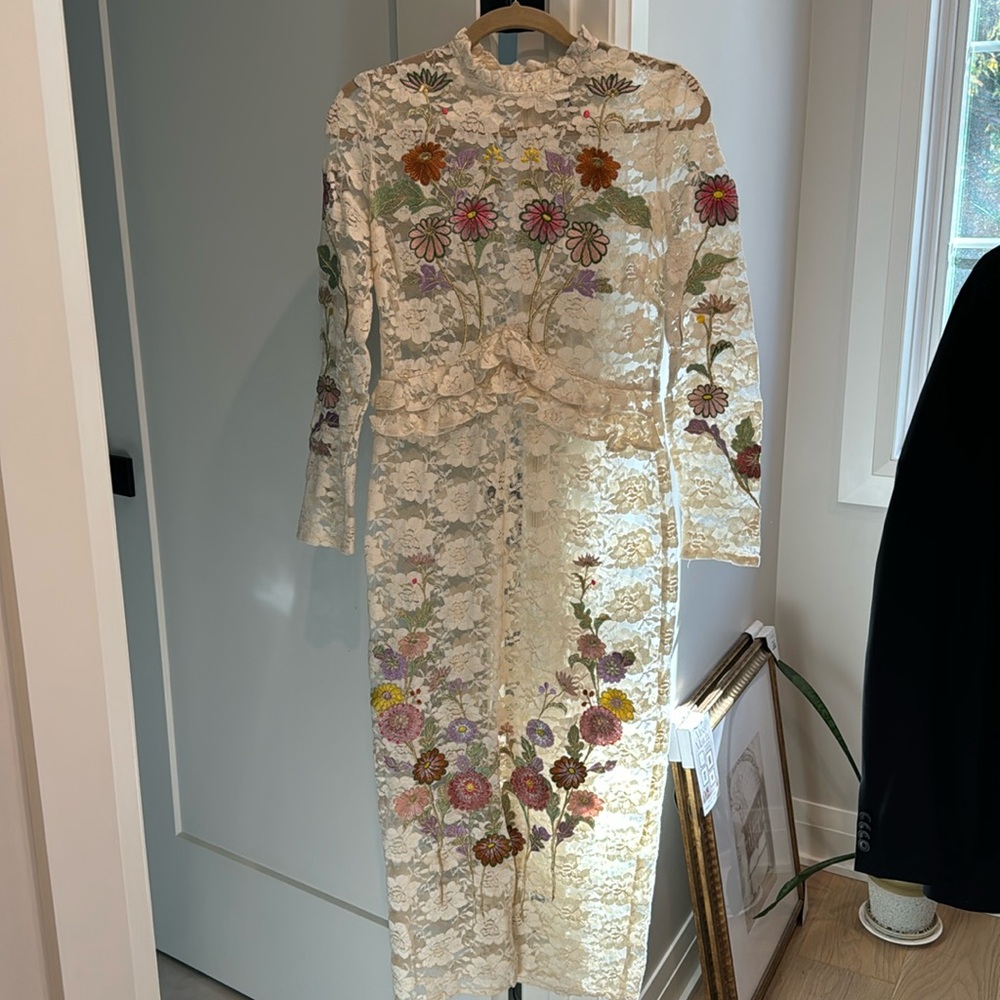 Top shop lace dress